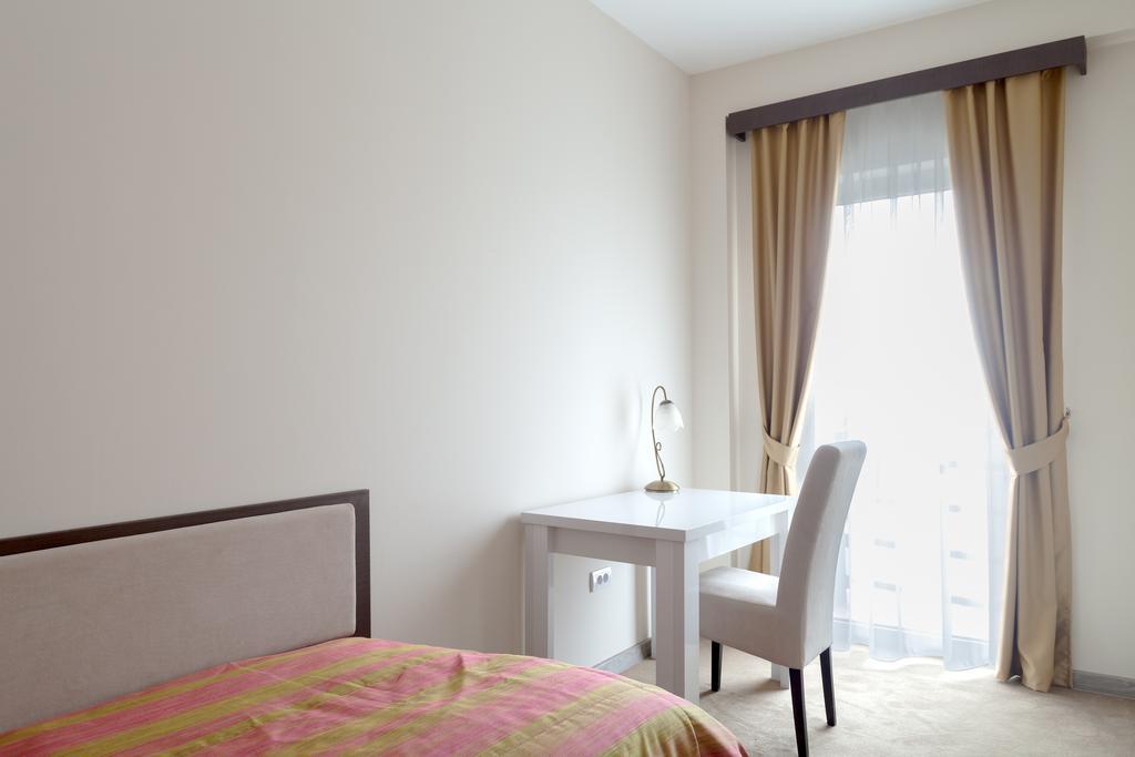 Garni Hotel Ema Kragujevac Quarto foto